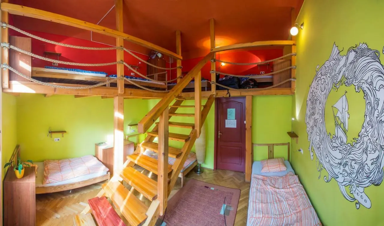 Big Fish Budapest Hostel 0*,  Hungary